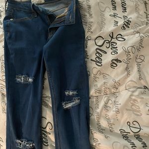 Free people blue holey jeans. New without tags